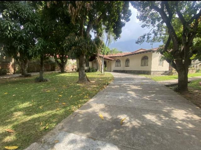 Vivienda de alto standing en venta Nueva Caracas, Distrito Capital