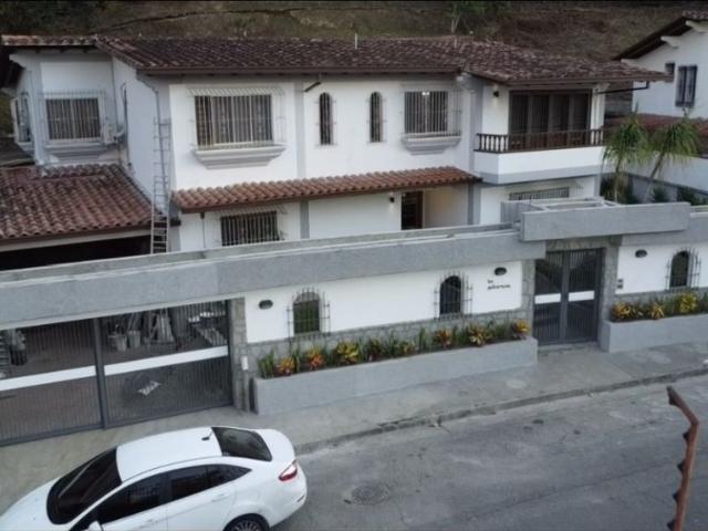 Vivienda de alto standing en venta Nueva Caracas, Distrito Capital