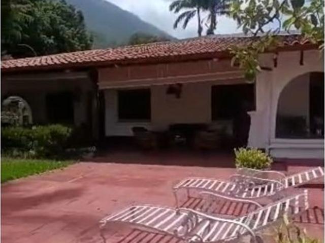 Vivienda de alto standing en venta Nueva Caracas, Distrito Capital