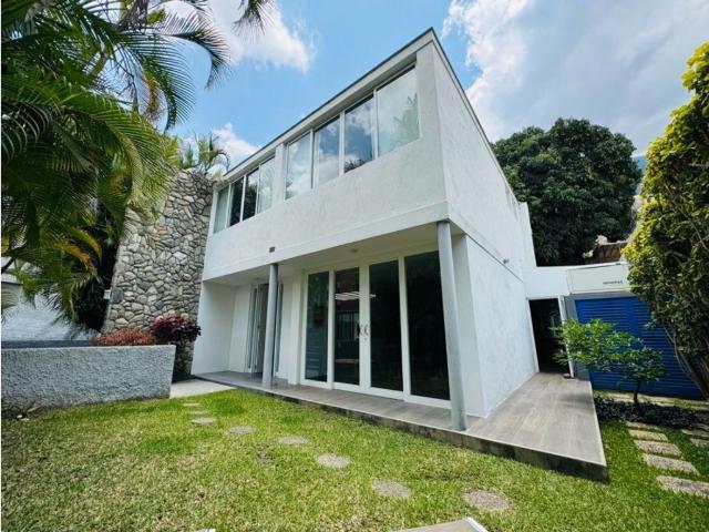 Vivienda de alto standing en venta Nueva Caracas, Distrito Capital
