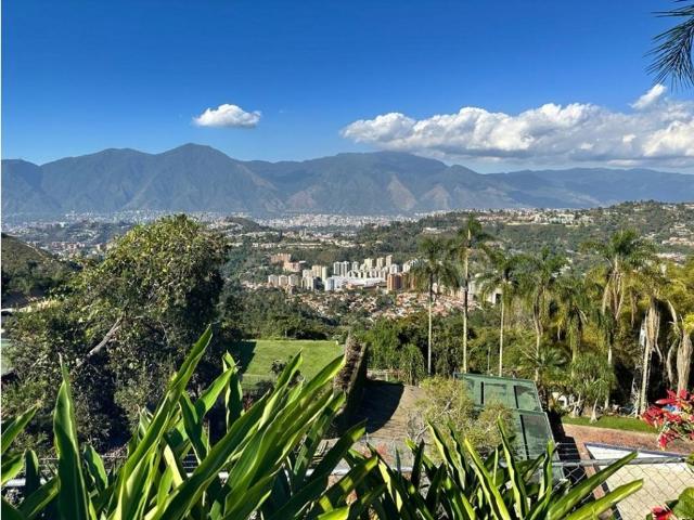Vivienda de alto standing en venta Nueva Caracas, Distrito Capital