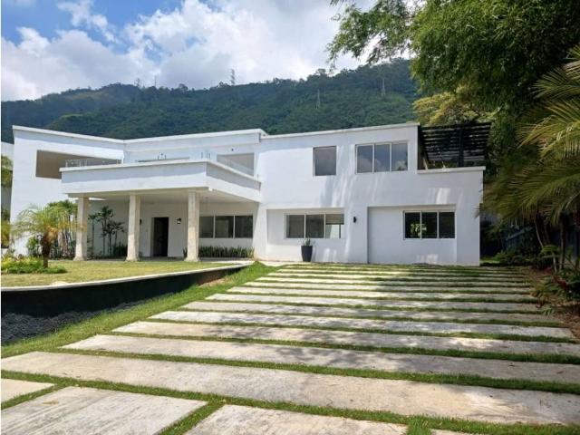 Vivienda de alto standing en venta Nueva Caracas, Venezuela