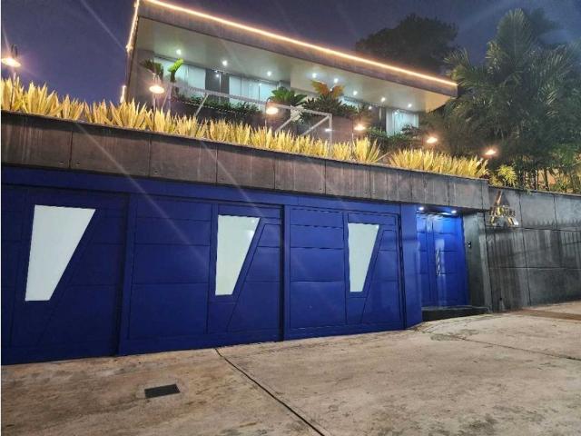 Vivienda de alto standing en venta Nueva Caracas, Venezuela
