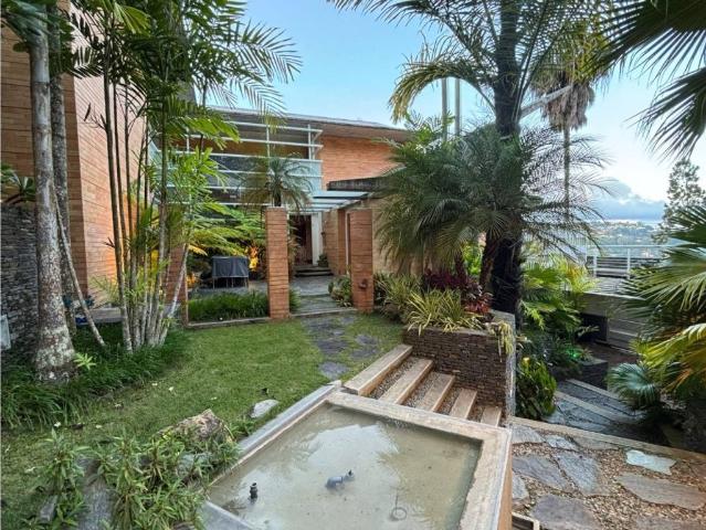 Vivienda de alto standing en venta Nueva Caracas, Venezuela
