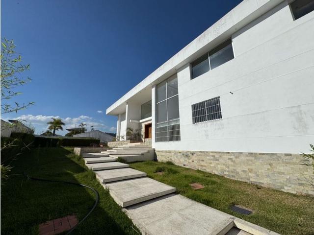 Vivienda de alto standing en venta Nueva Caracas, Venezuela