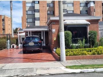 Vivienda de alto standing en venta Bogotá, Colombia