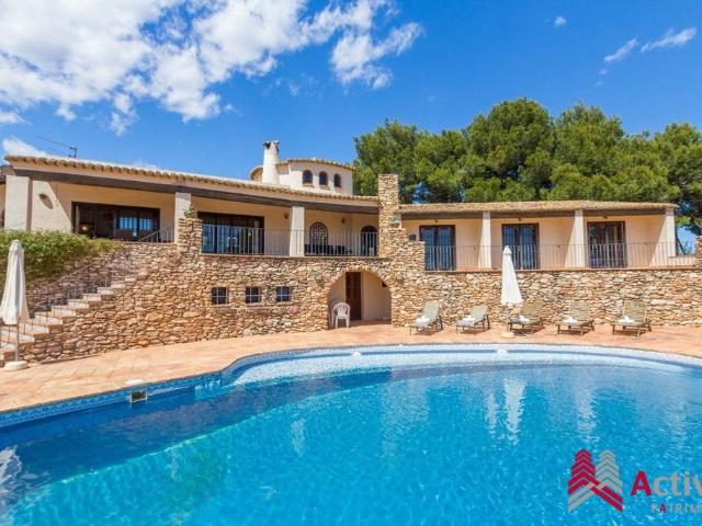 Vivienda de alto standing en venta Calpe, España