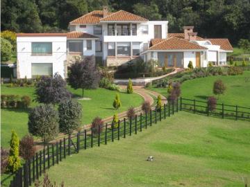 Vivienda de alto standing en venta Chía, Colombia