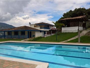 Vivienda de alto standing en venta Copacabana, Departamento de Antioquia