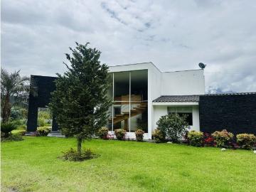Vivienda exclusiva en venta Ibarra, Provincia de Imbabura