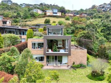 Vivienda de alto standing en venta La Calera, Colombia