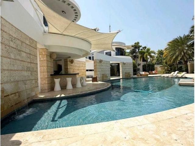 Vivienda de alto standing en venta Lecherías, Estado Anzoátegui