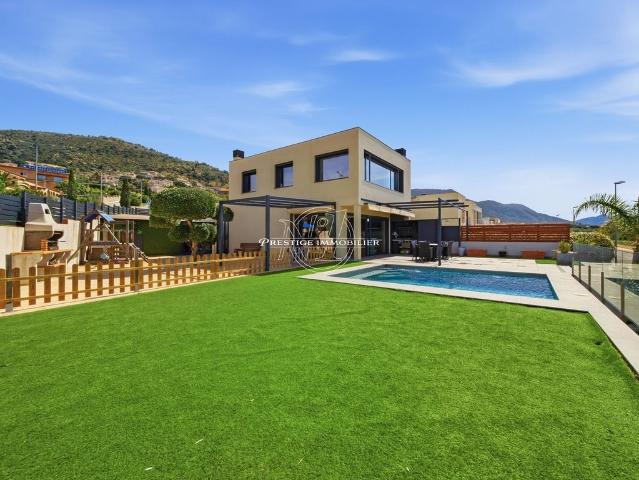 Vivienda de alto standing en venta Palau saverdera, España