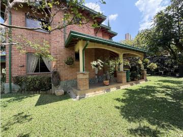 Vivienda de alto standing en venta Sabaneta, Colombia