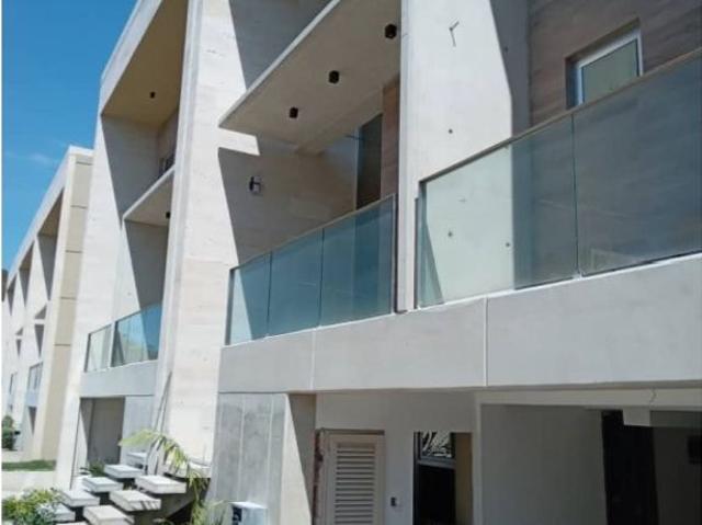 Vivienda de alto standing en venta Valencia, Venezuela