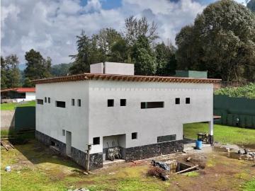 Vivienda de alto standing en venta Valle de Bravo, Estado de México
