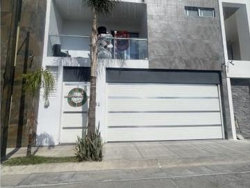 Vivienda de alto standing en venta Zamora de Hidalgo, México