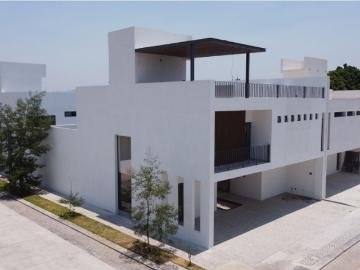 Vivienda de alto standing en venta Zamora de Hidalgo, Estado de Michoacán de Ocampo