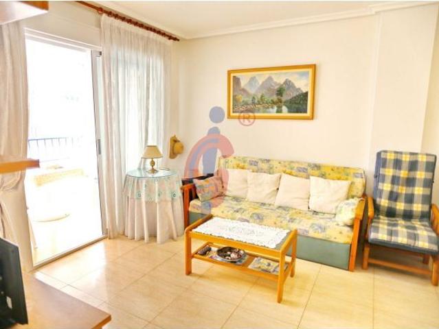 ¡Vivienda de dos dormitorios a la venta en el Edificio Parqueluz, Guardamar del Segura!