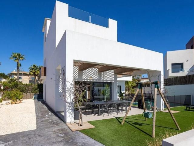 Exclusiva Villa / Chalet de 153 m2 en venta en Rojales, España