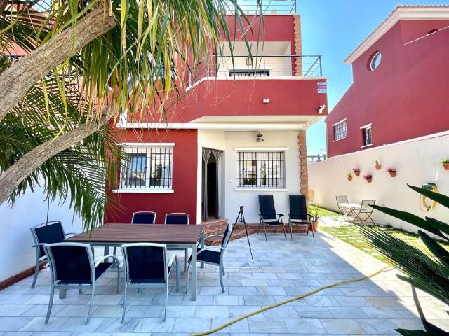 Vivienda de lujo de 155 m2 en venta Pilar de la Horadada, España