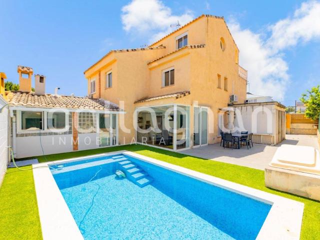 Vivienda de lujo de 161 m2 en venta Puebla de Vallbona, Comunidad Valenciana