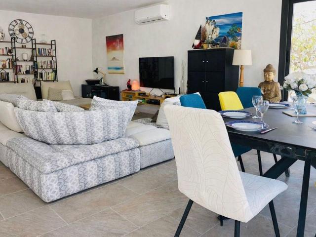 Vivienda de lujo de 100 m2 en alquiler Oliva, Comunidad Valenciana