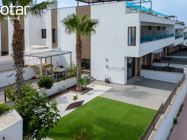 Vivienda exclusiva de 107 m2 en venta Torrevieja, España