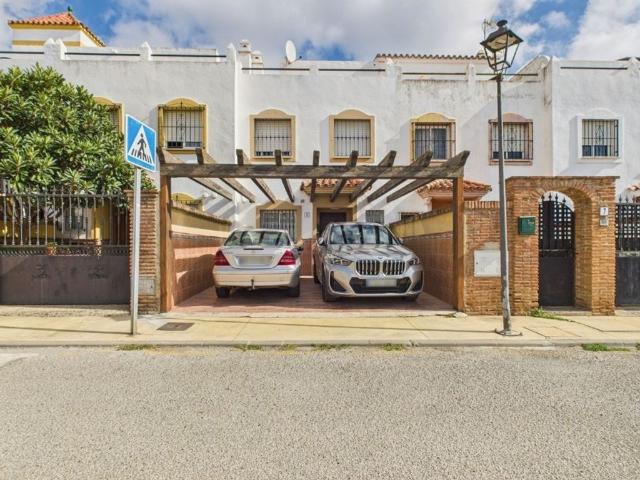 Vivienda de lujo de 107 m2 en venta Sierra de Estepona Avda. de Andalucia, Estepona, Andalucía