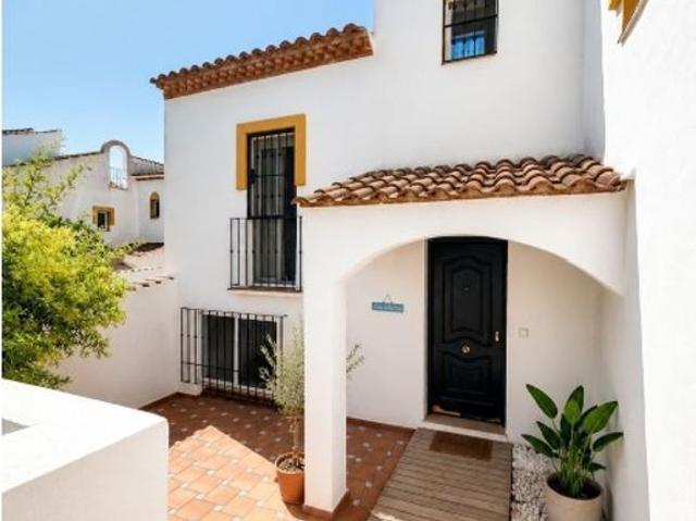 Vivienda de lujo de 122 m2 en venta Costabella, Marbella, Andalucía
