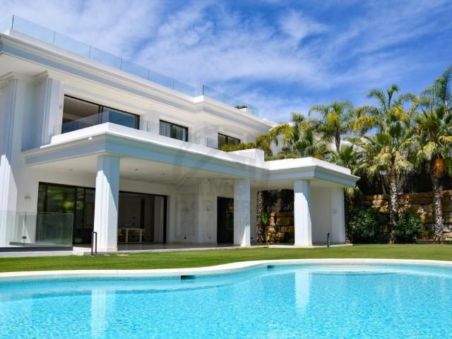 Vivienda de alto standing de 1294 m2 en venta Lomas de Marbella Club, Marbella, Andalucía