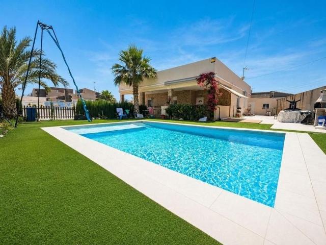Vivienda de lujo de 130 m2 en venta Torrevieja, España