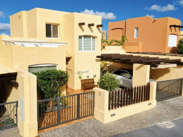 Vivienda de lujo de 137 m2 en venta Adeje, Canarias