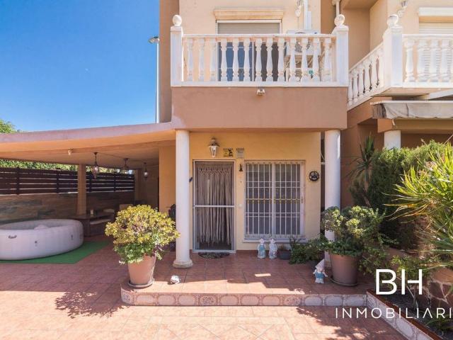 Vivienda de lujo de 240 m2 en venta Elche, España