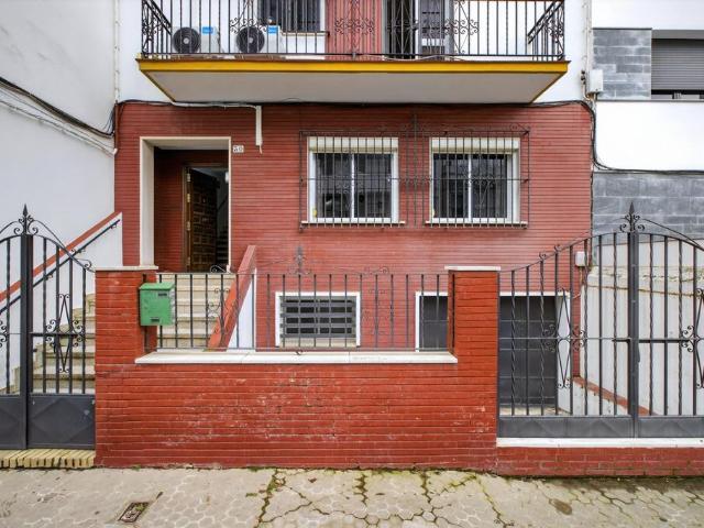 Vivienda de alto standing de 295 m2 en venta Sevilla, Andalucía