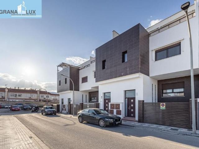 Vivienda de lujo de 275 m2 en venta Cerrillo de Maracena, Andalucía