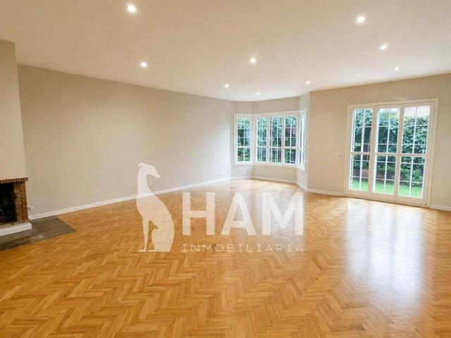 Vivienda de lujo de 280 m2 en venta Pozuelo de Alarcón, Comunidad de Madrid