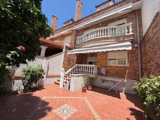 Vivienda de lujo de 288 m2 en venta Leganés, España
