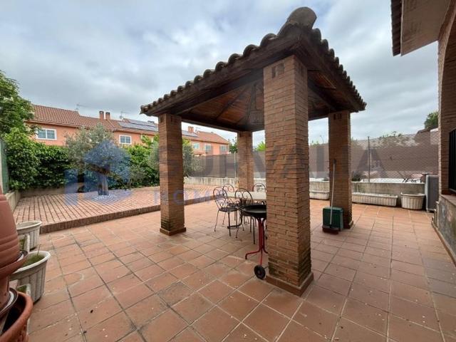 Vivienda de lujo de 207 m2 en venta Casarrubuelos, España