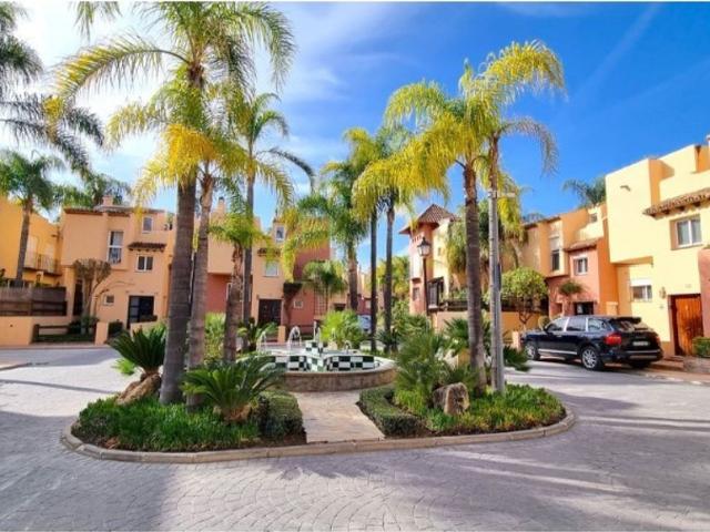 Vivienda de lujo de 209 m2 en venta Nueva Andalucia centro, Marbella, Málaga, Andalucía