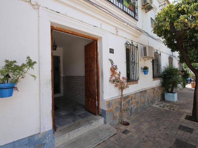 Vivienda de lujo de 212 m2 en venta Estepona, España