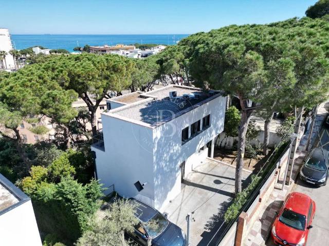 Exclusiva Villa / Chalet de 214 m2 en venta en Playa de Aro, España