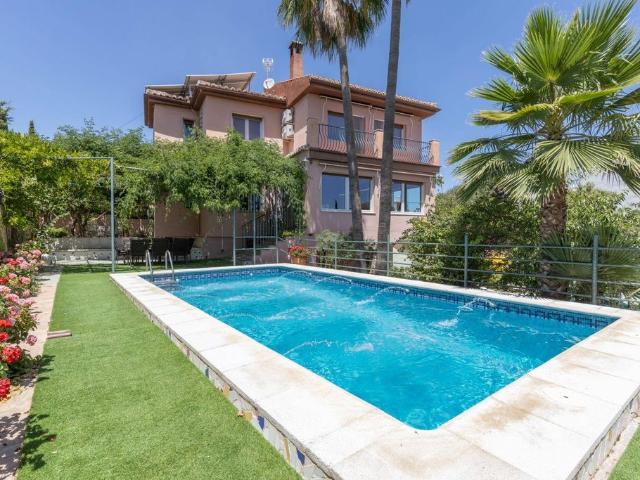 Vivienda de lujo de 345 m2 en venta Las Gabias, España