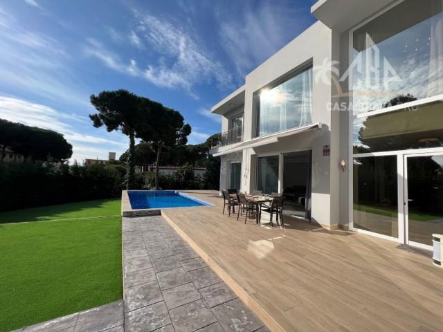 Vivienda de lujo de 346 m2 en venta Calonge, Cataluña
