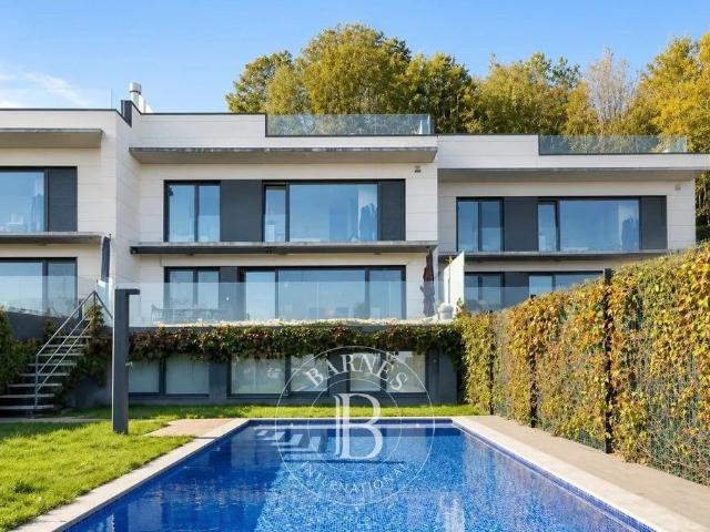 Vivienda exclusiva de 350 m2 en venta San Sebastián, España