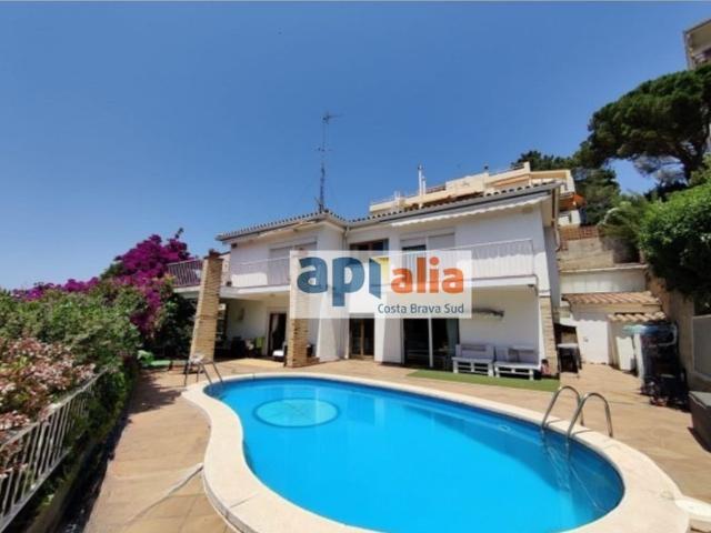 Vivienda de lujo de 388 m2 en venta Tossa de Mar, España