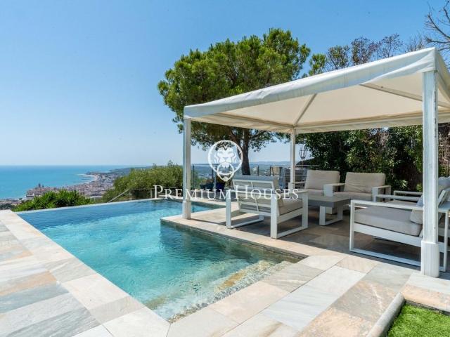 Vivienda de lujo de 396 m2 en venta Sitges, España