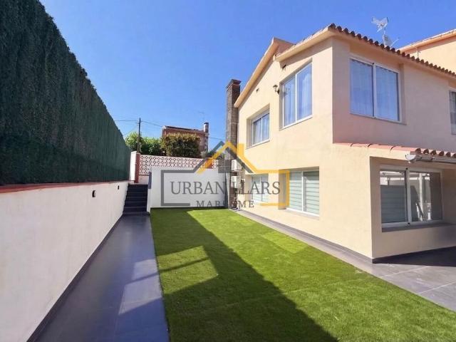 Vivienda de lujo de 339 m2 en venta Premià de Mar, España