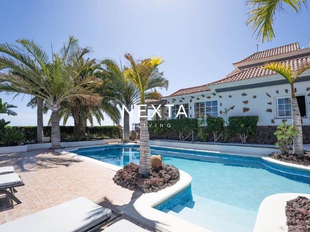 Vivienda de lujo de 450 m2 en venta Adeje, Canarias