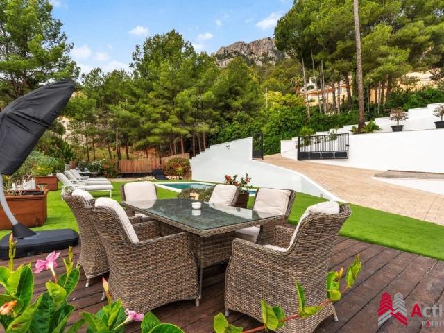Vivienda de lujo de 412 m2 en venta Calpe, España